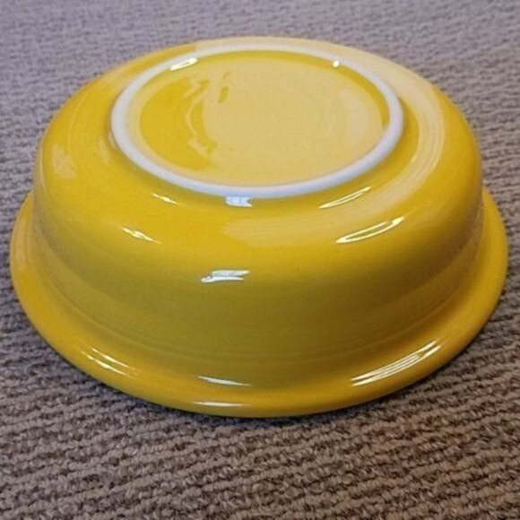 Fiestaware Fiesta Extra Large CERAMIC Bowl Dish Daffodil Yellow 64 oz CONTAINER - Picture 6 of 9